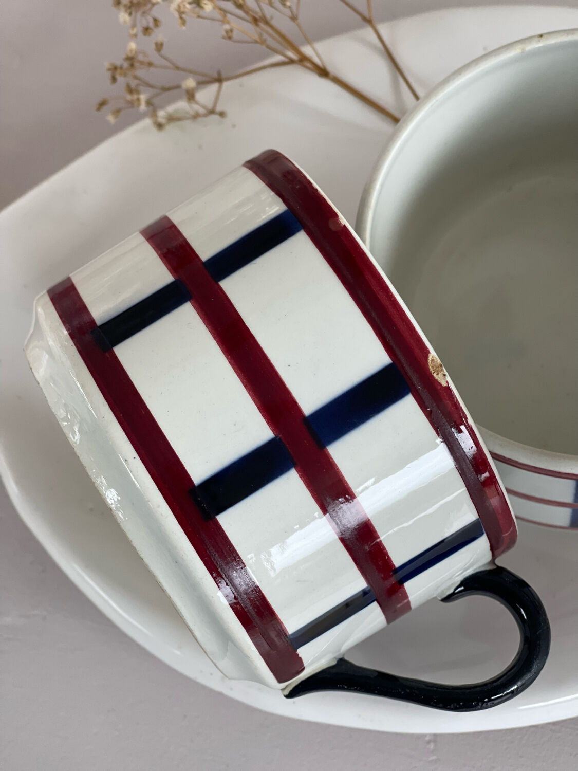 Duo of old Montereau cups