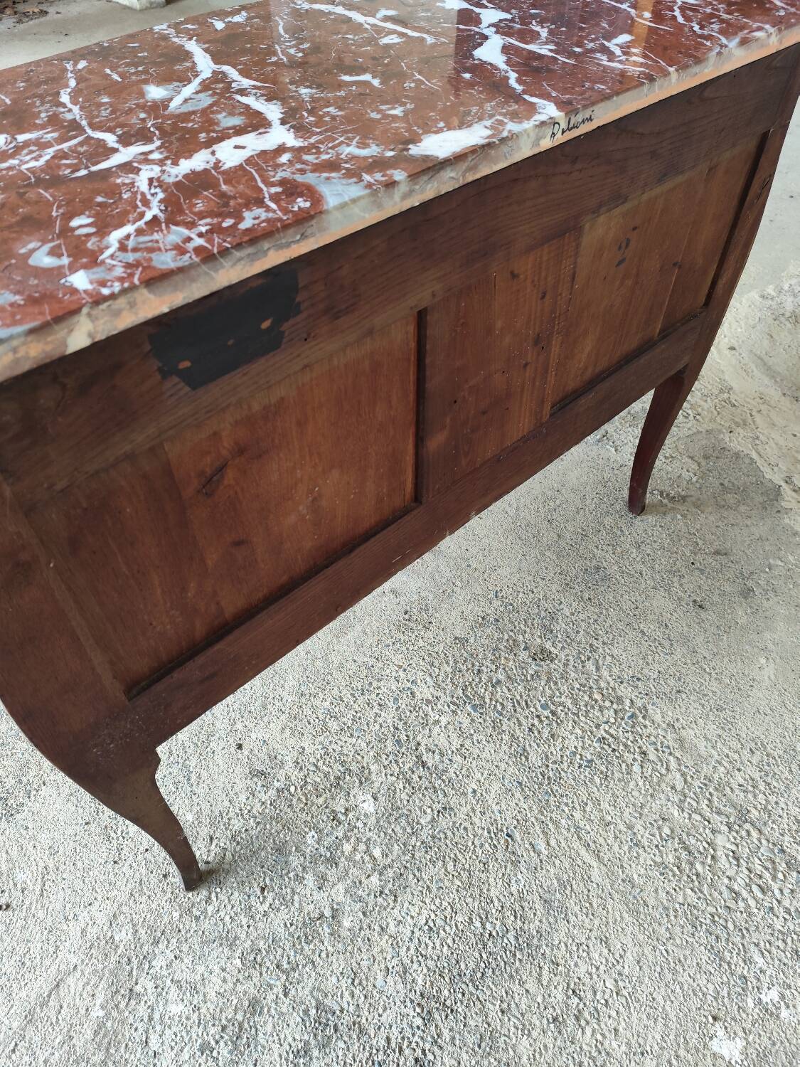 Inlaid chest of drawers