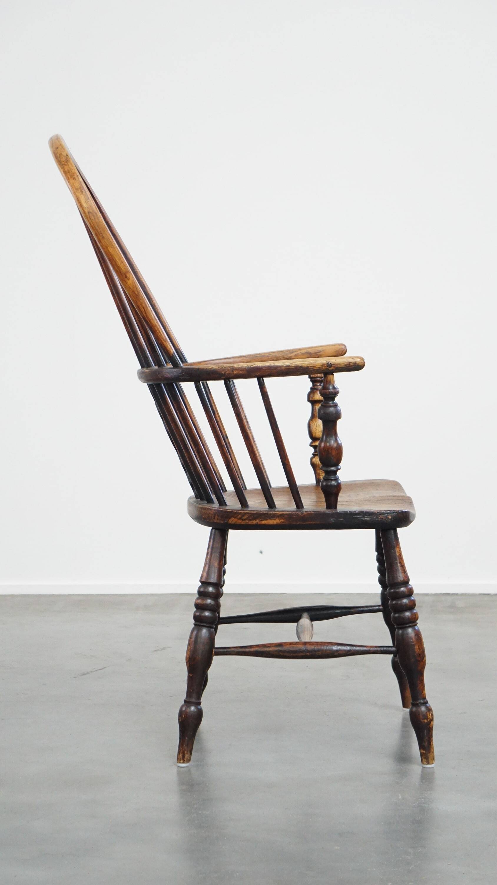 Antique English highback Windsor dining chair