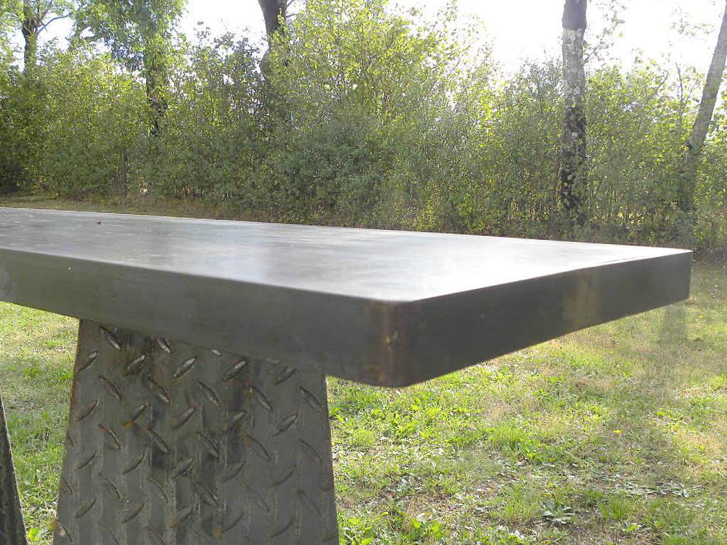 Pair of metal consoles