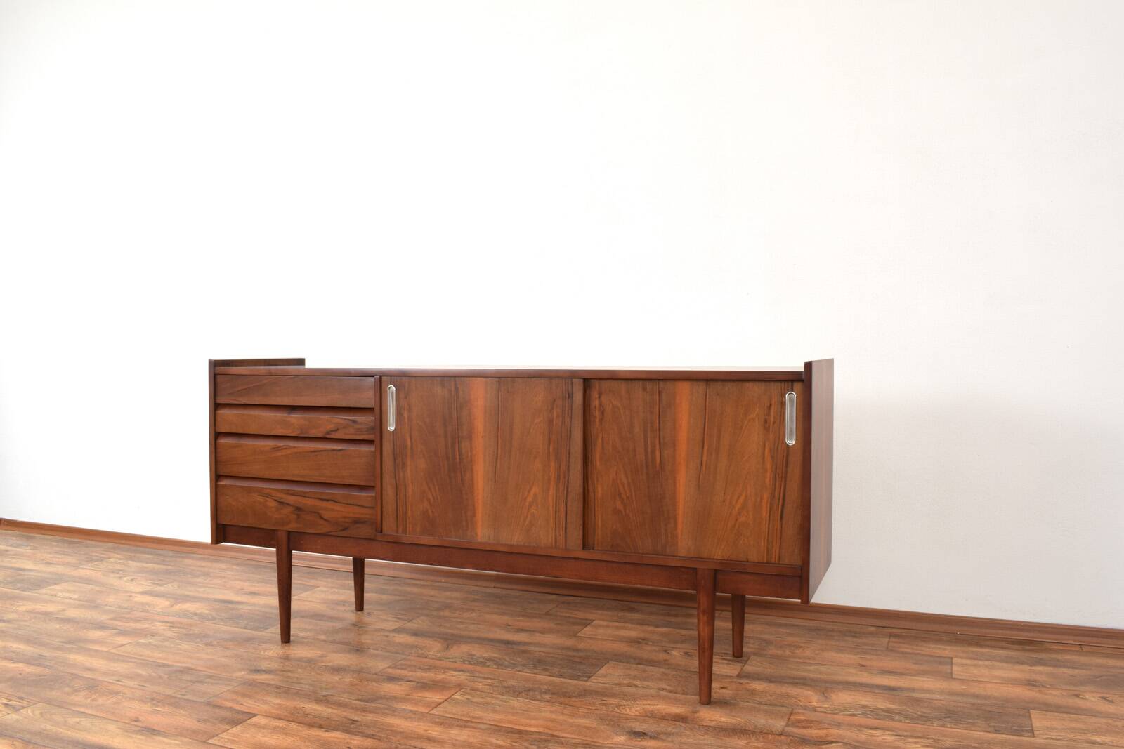 Mid-Century Polish Walnut Sideboard from Bytomskie Fabryki Mebli, 1960s.
