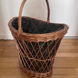 Wicker laundry basket