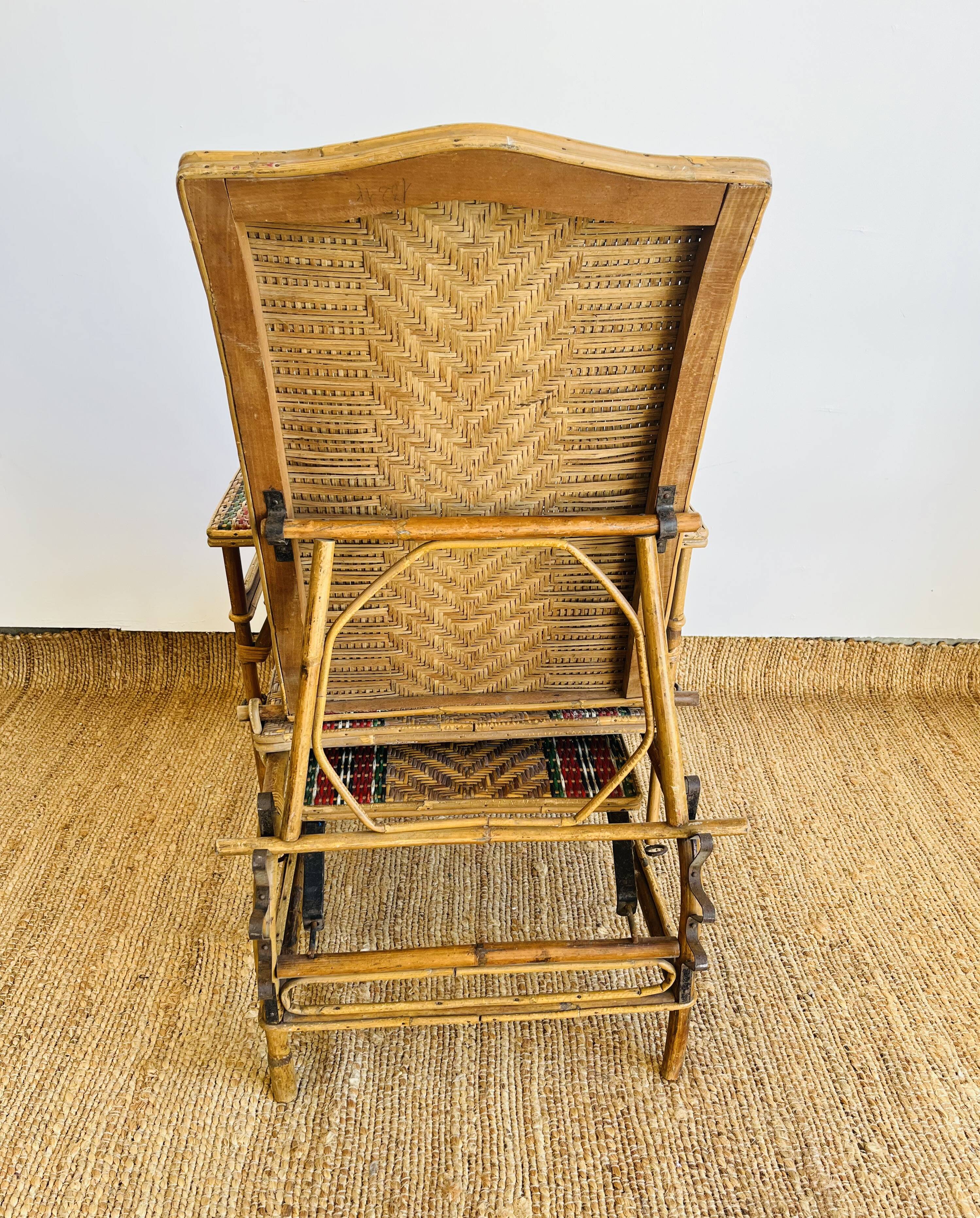 Antique Art Deco rattan and wicker chaise longue