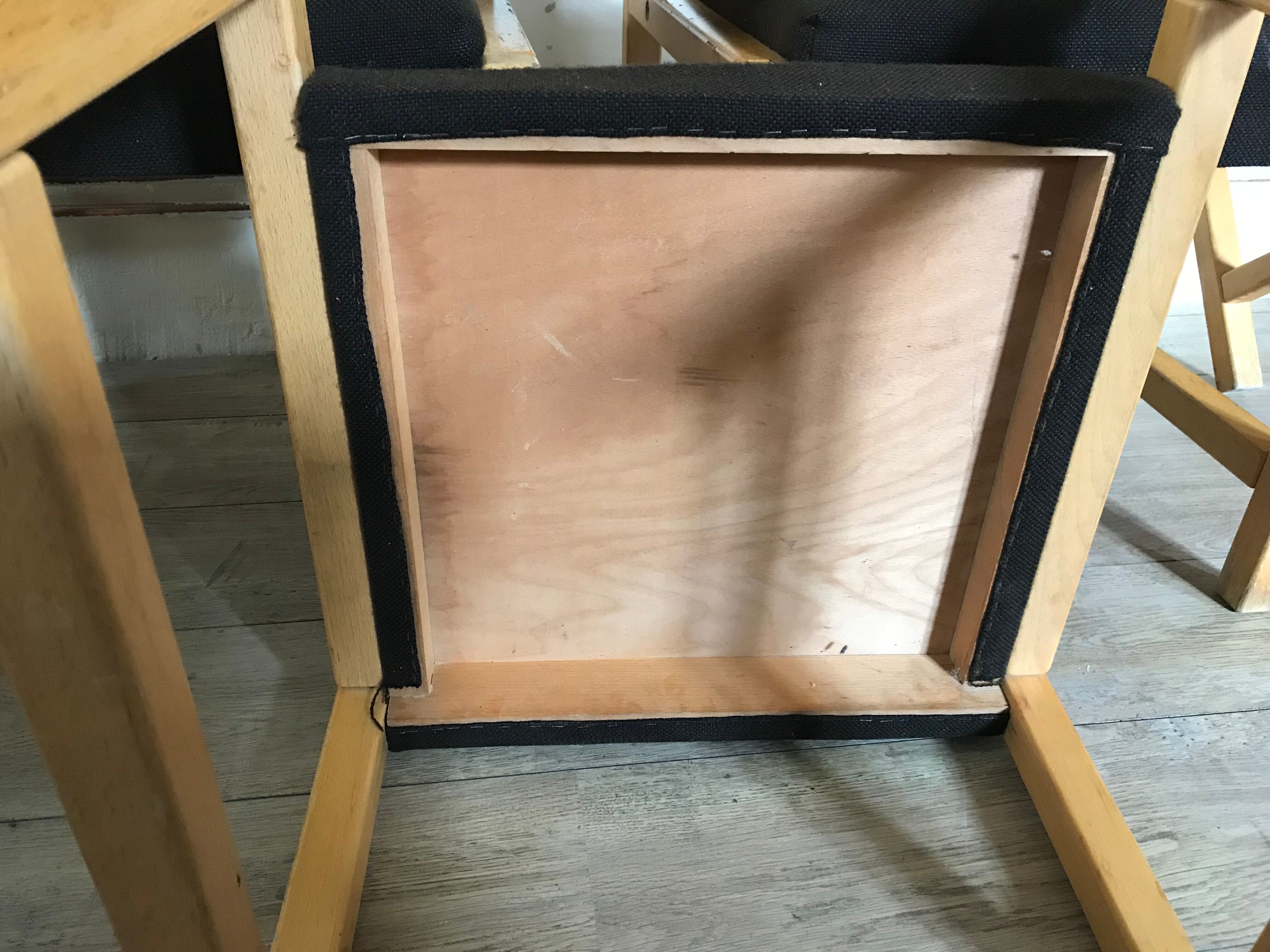 Set of 4 vintage chairs 1980's in beech, thermoformed on the back