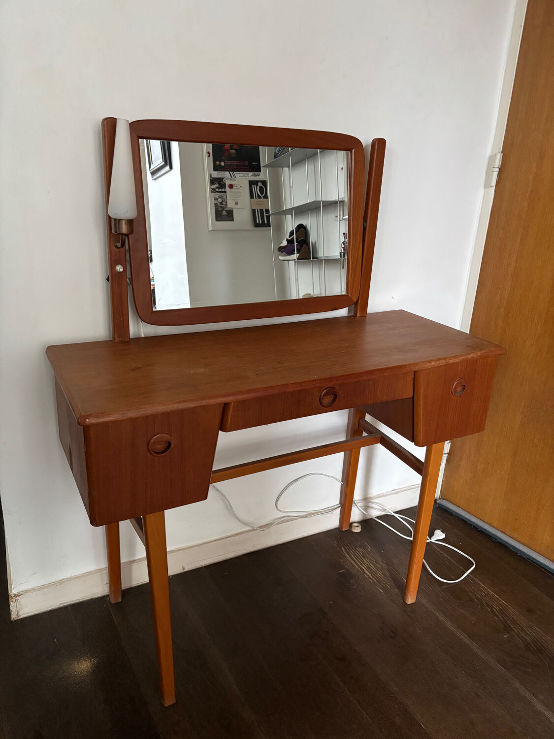 Coiffeuse en teck design danois