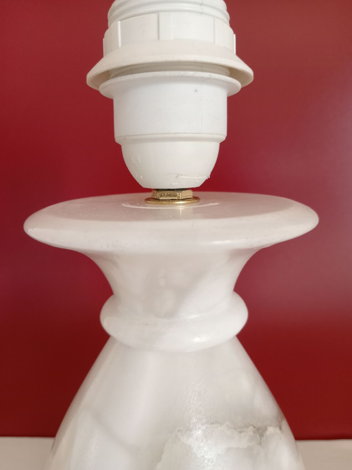 Alabaster lamp base