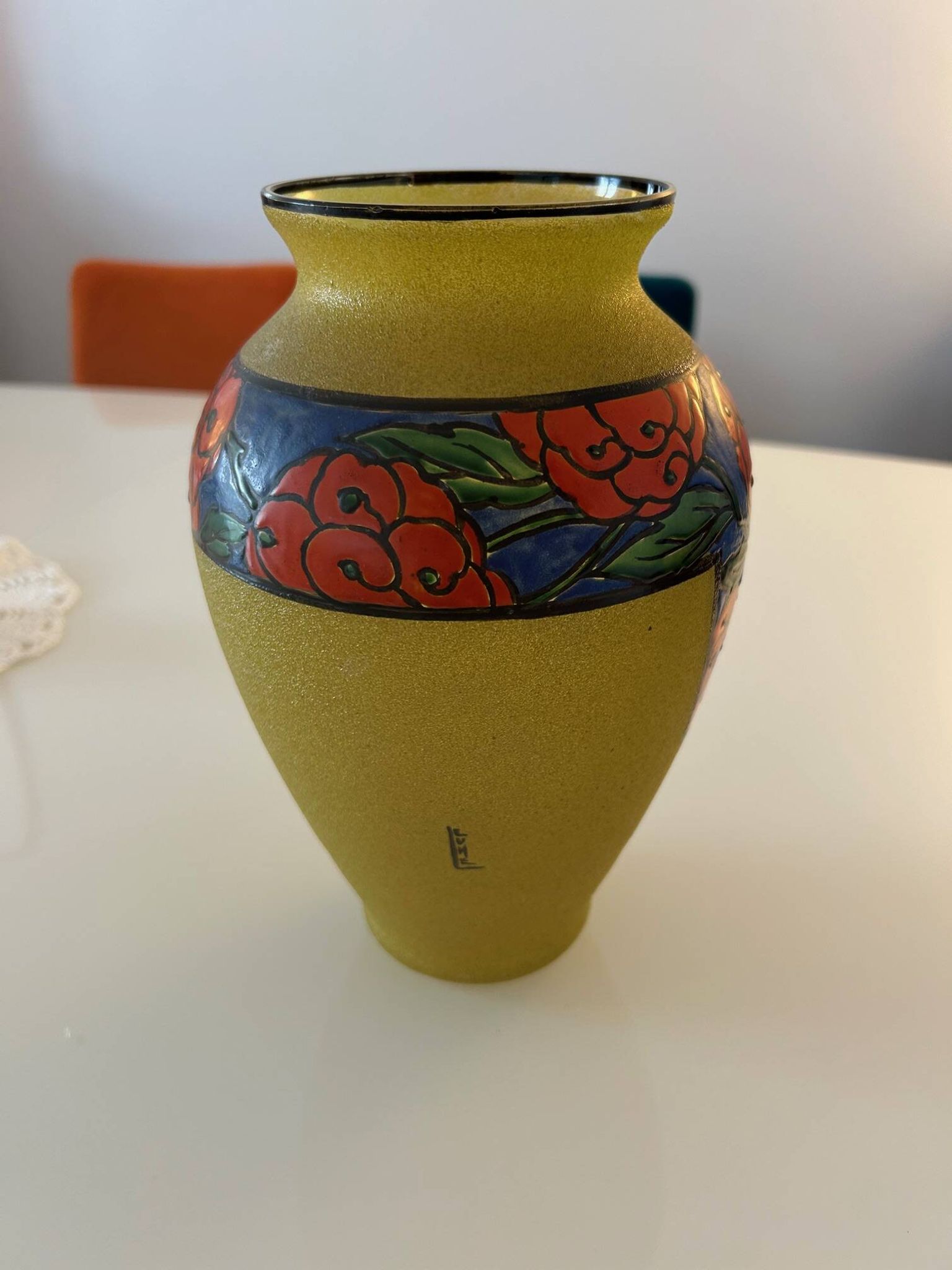 Art Deco vase from the 1930s in enamelled glass by Leune glassworks