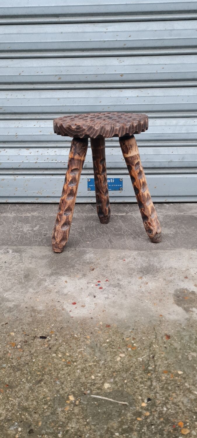 Tripod stool
