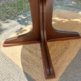 round table with central leg and extension, Baumann design