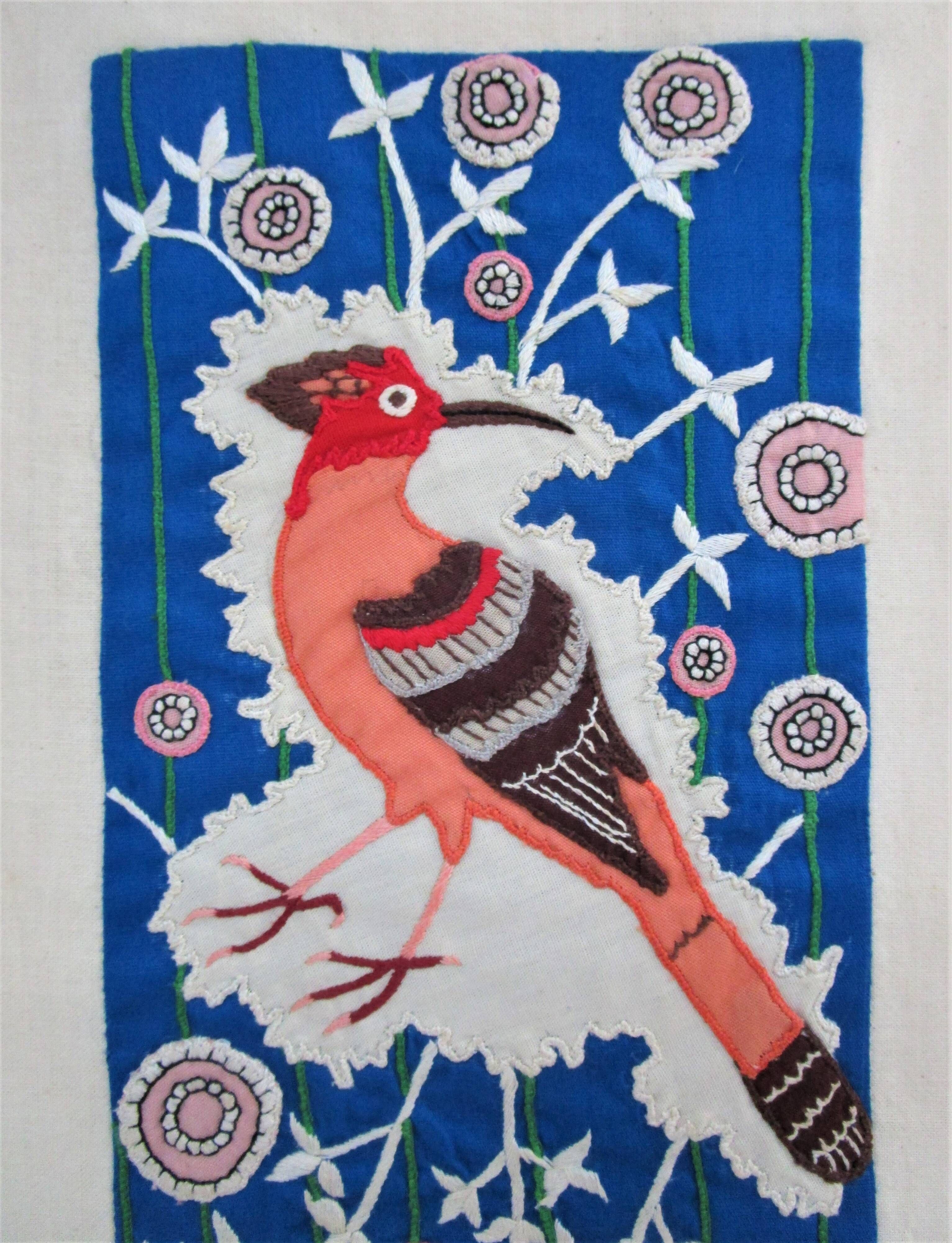 Hand-embroidered blue tapestry decorated with birds and flowers 70s-80s pondicherry