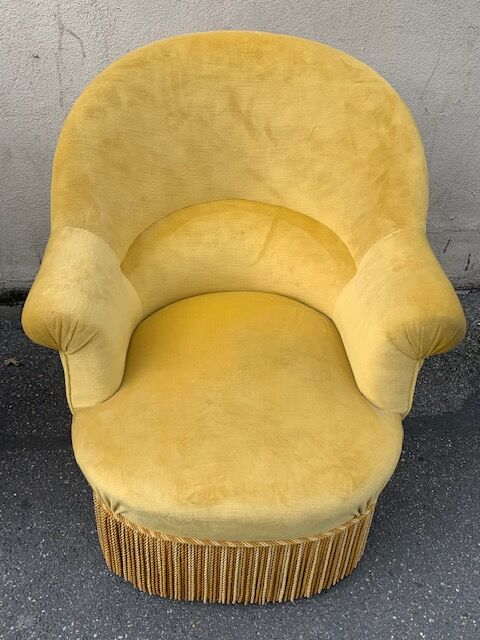 Vintage toad armchair