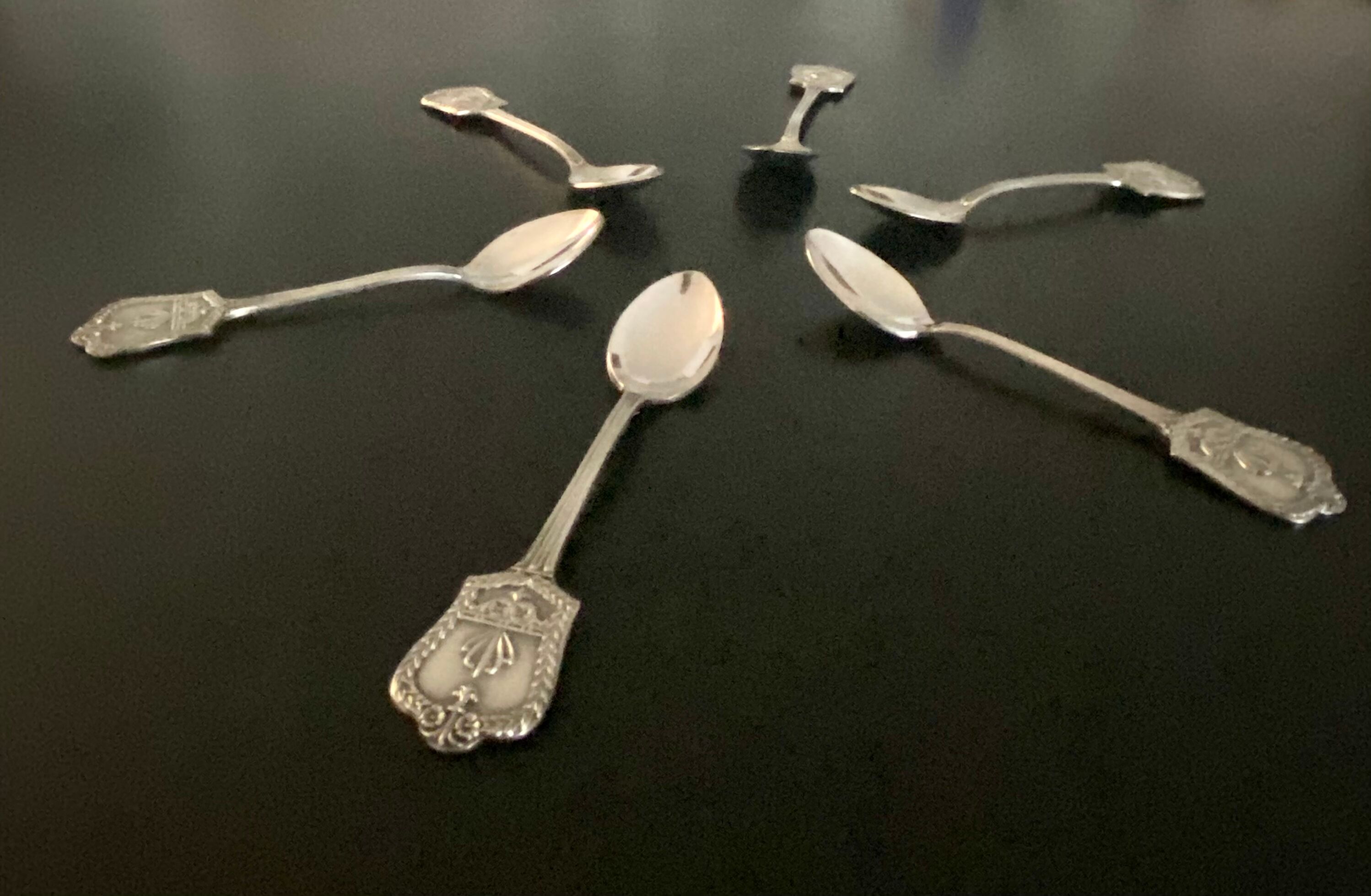 6 small silver/punch Gulden plated teaspoons