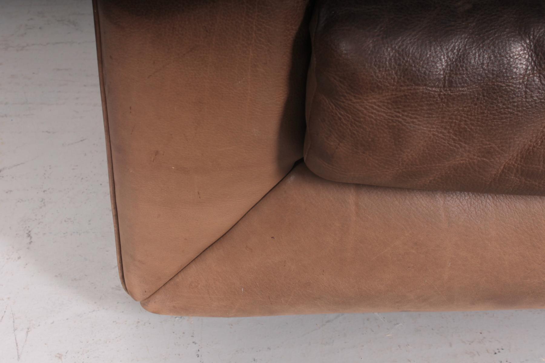 Canapé DS43 en cuir de De Sede Suisse 1980s