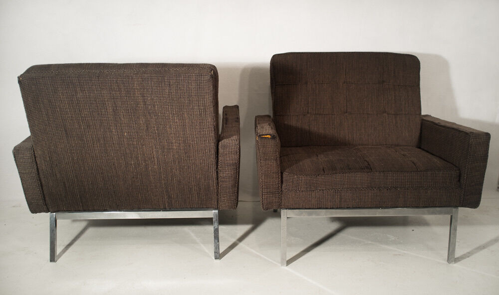 Pair of armchairs by Florence Knoll