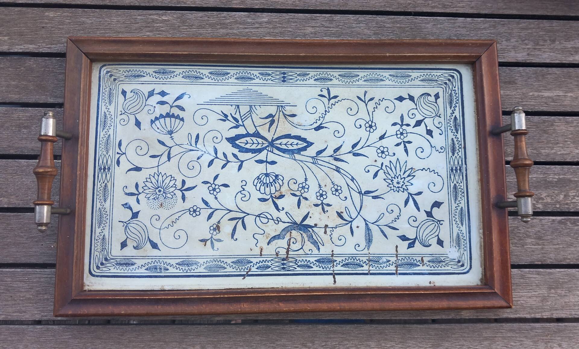 Petit plateau ancien bois, laiton et tôle lithographiee