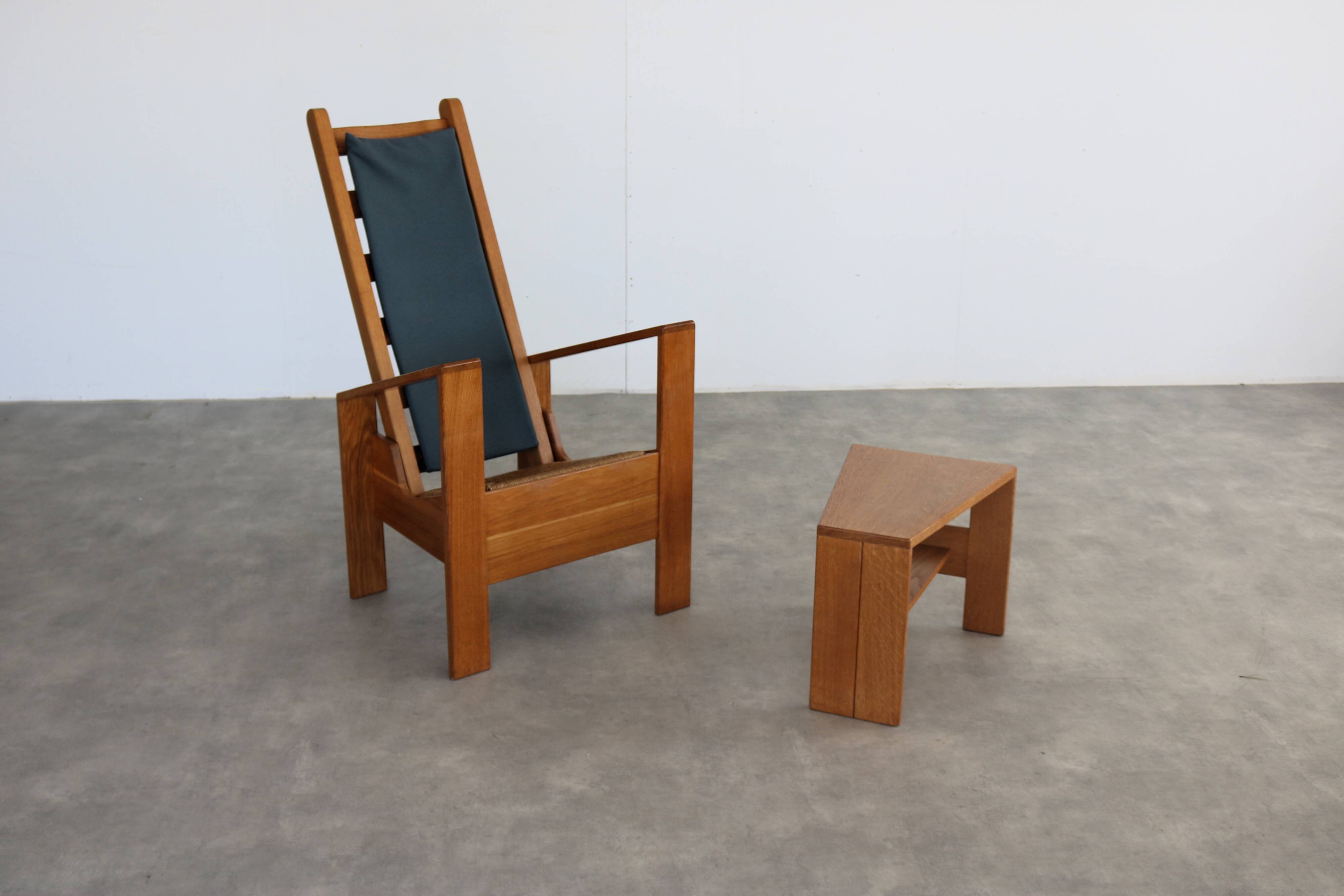 vintage armchair with side table | Wim Mulder | 1980s