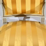 Paire de Fauteuils Cabriolet, en Bois réchampi, style Louis XVI – Fin XIXe