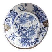 Chinese Kangxi blue and white plate with silver handle – ca. 1700