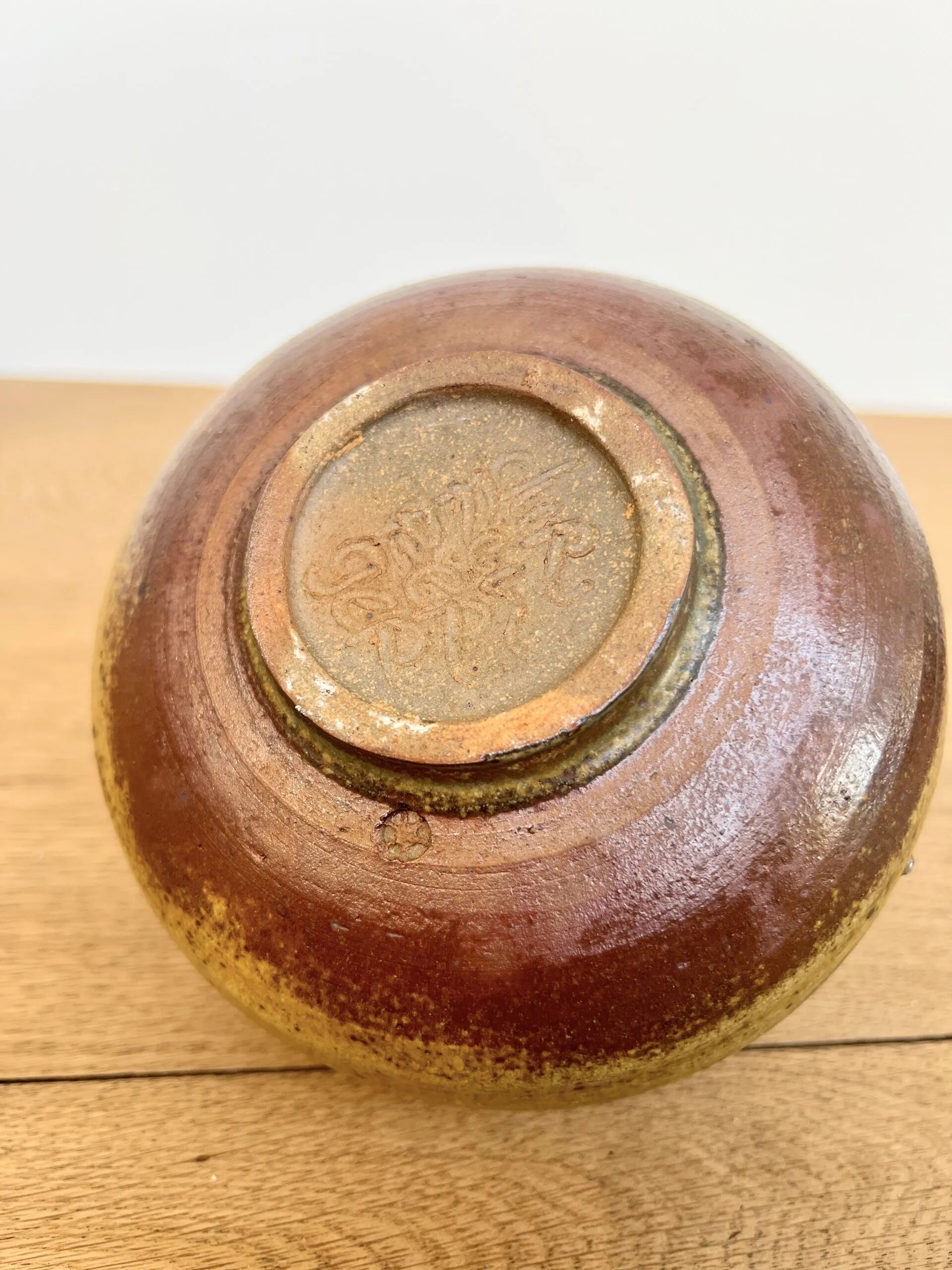 Vase boule en grès signé Durrenberger