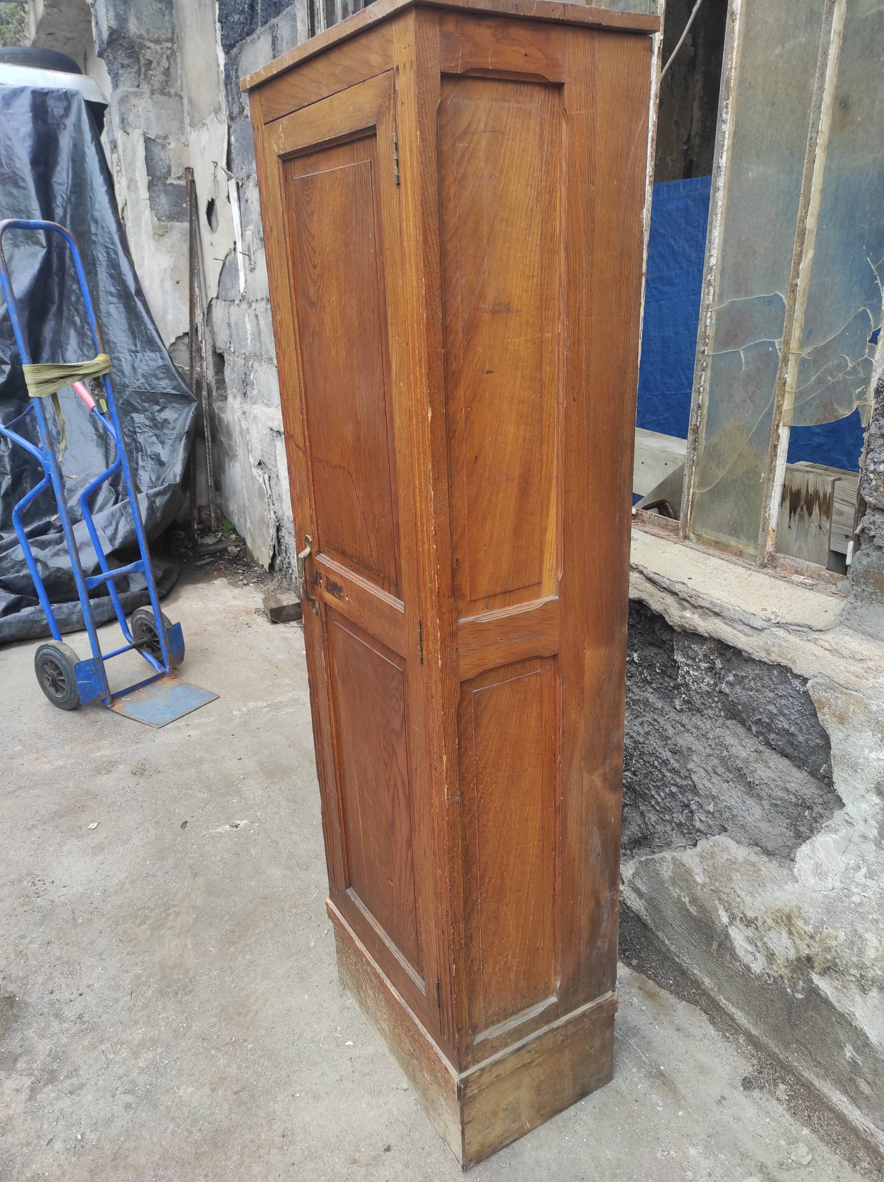 Vintage wooden wooden cabinet 1 door