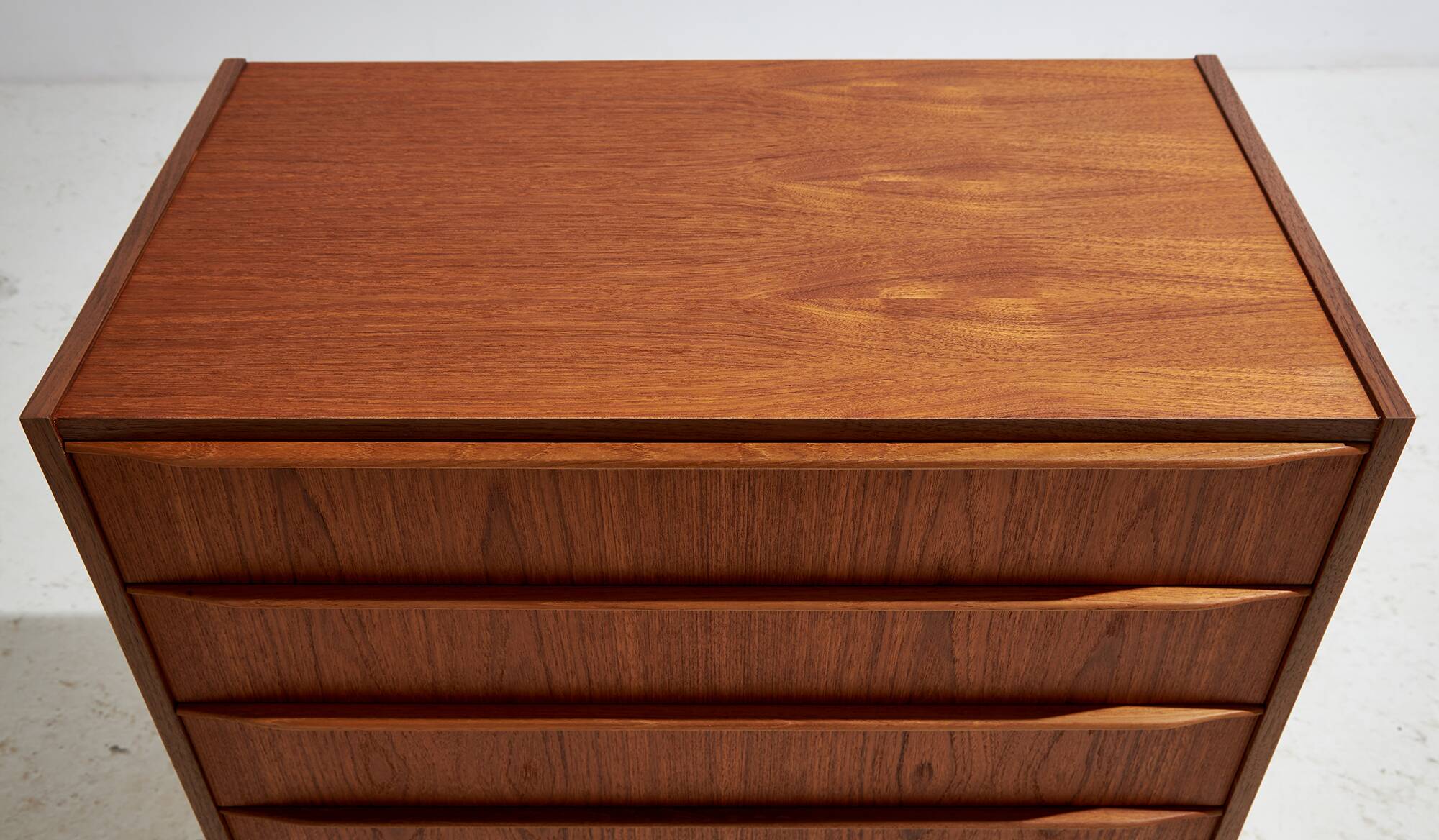 Commode danoise restaurée en teck, années 1970 (MK10387)