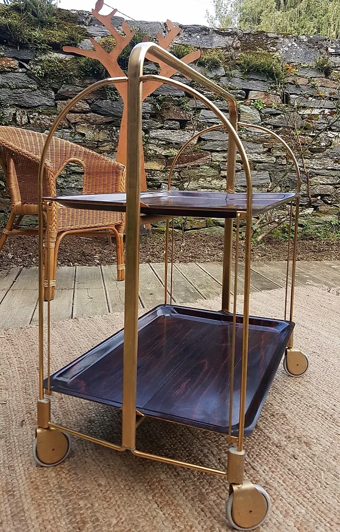 Serving table 60s gerlinol