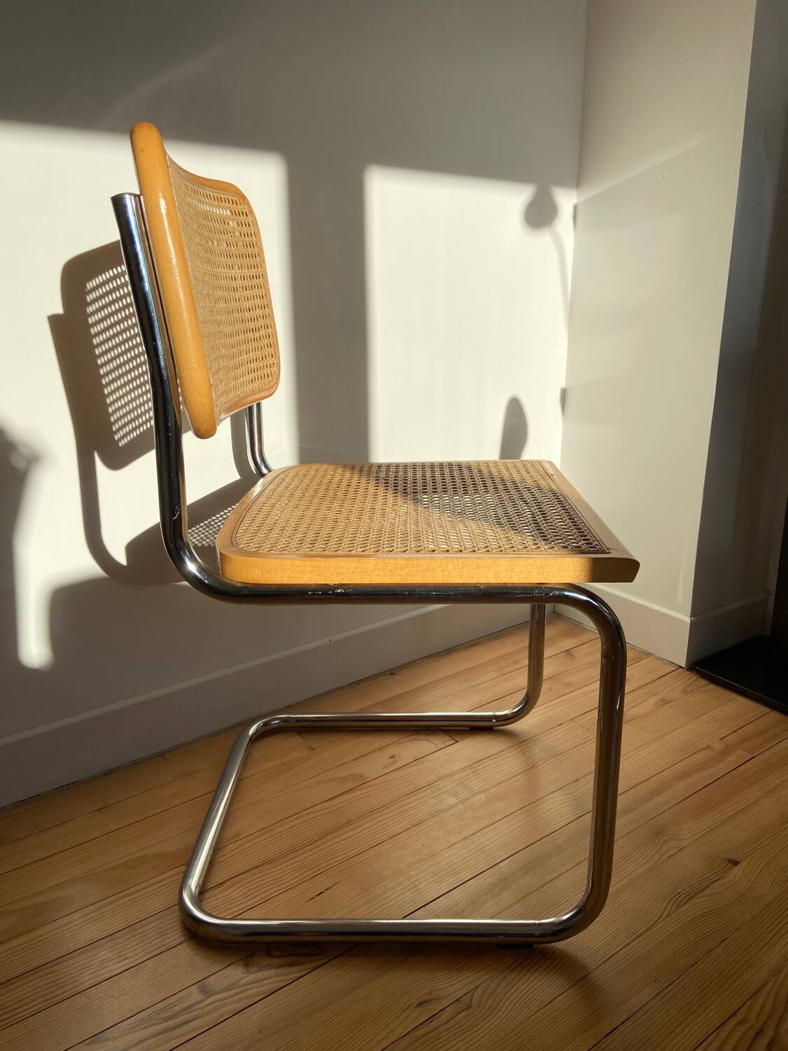 Paire de chaises cannées italiennes design Breuer