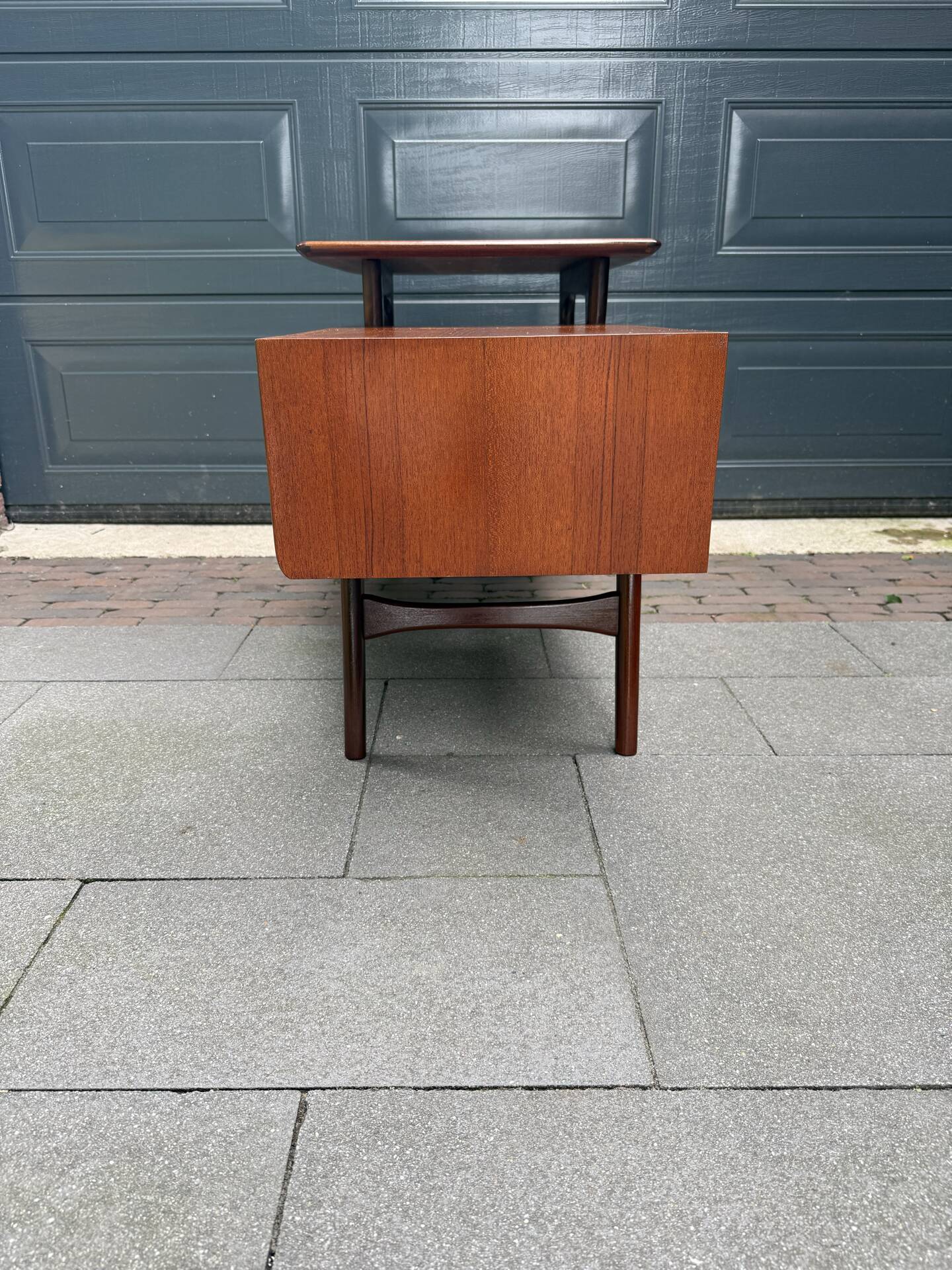 Wébe Tv table