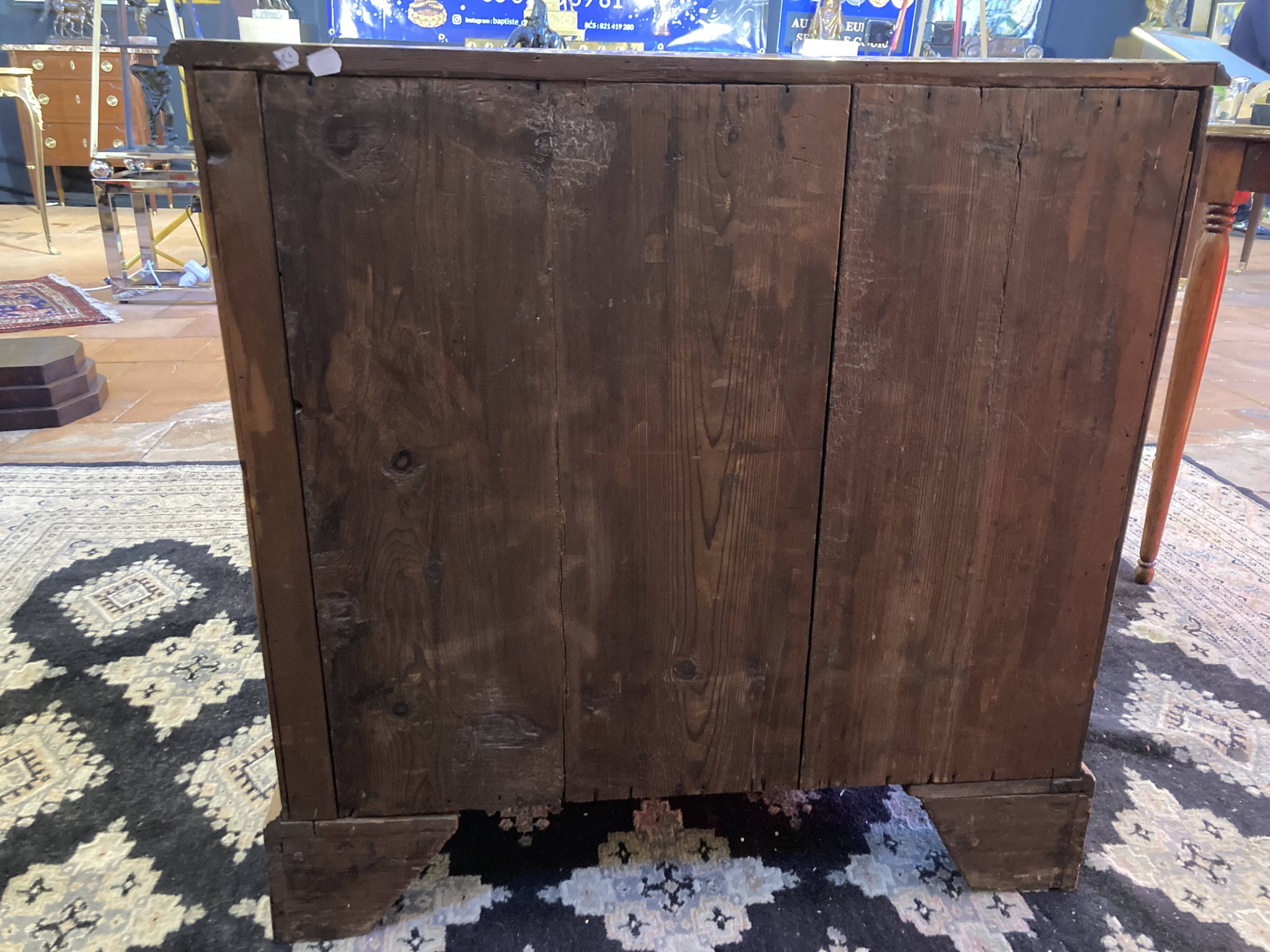 Commode
