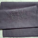 damask tablecloth 160x230 monogrammed BM dyed in dark gray