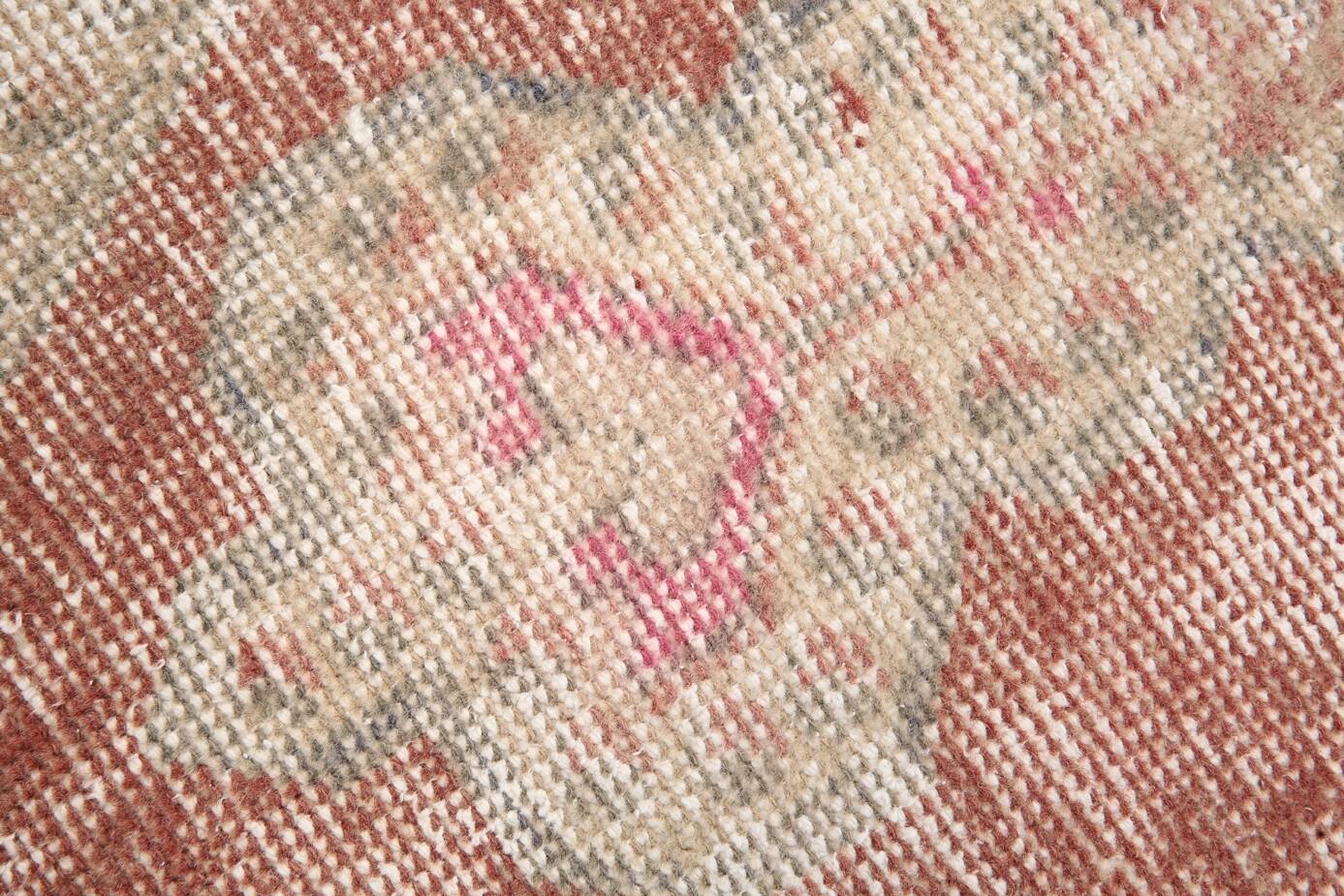 Vintage Red & Cream Oriental Turkish Rug, 110x199Cm