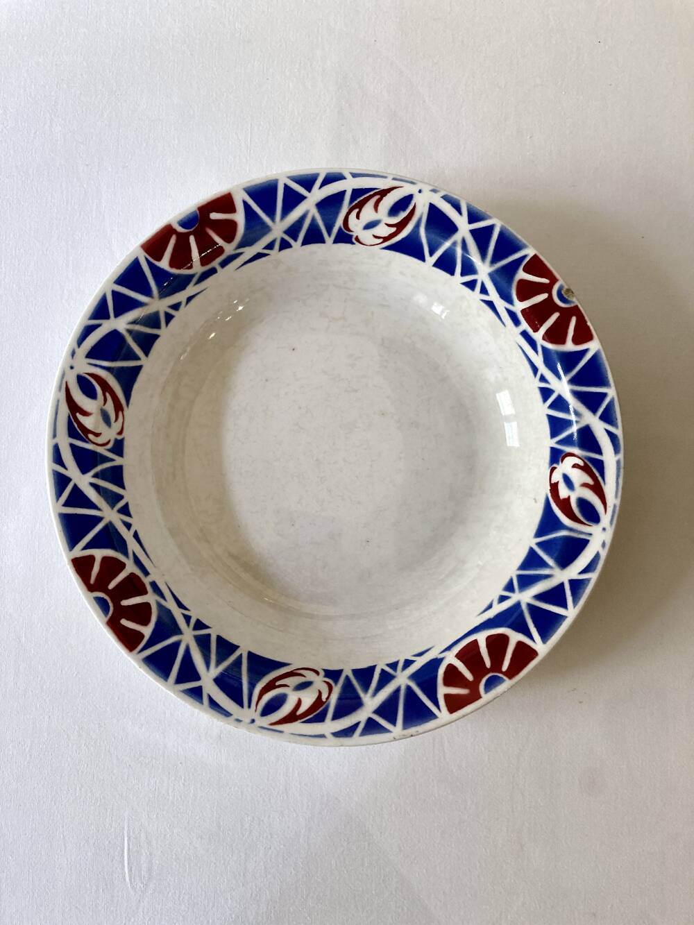 Round plate, Sarreguemines, Robinson model