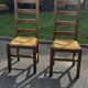 Paire de chaises en chêne et paille – années 50