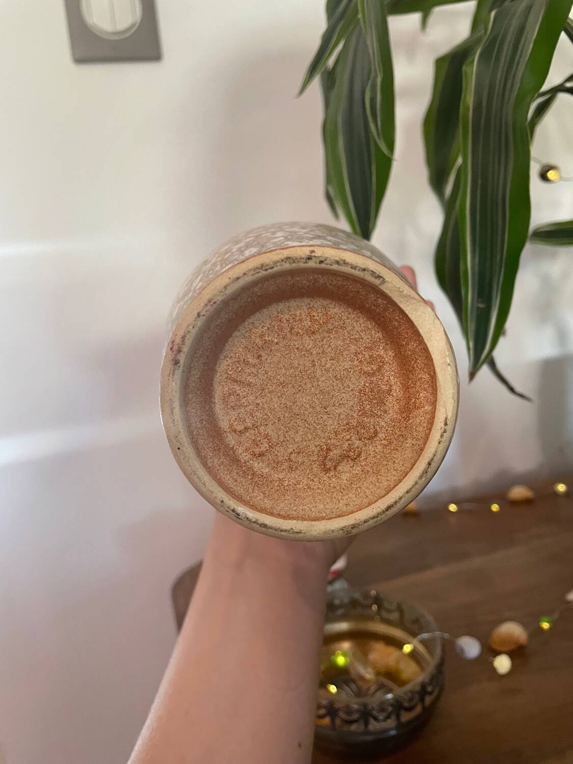 Spotted ceramic vase