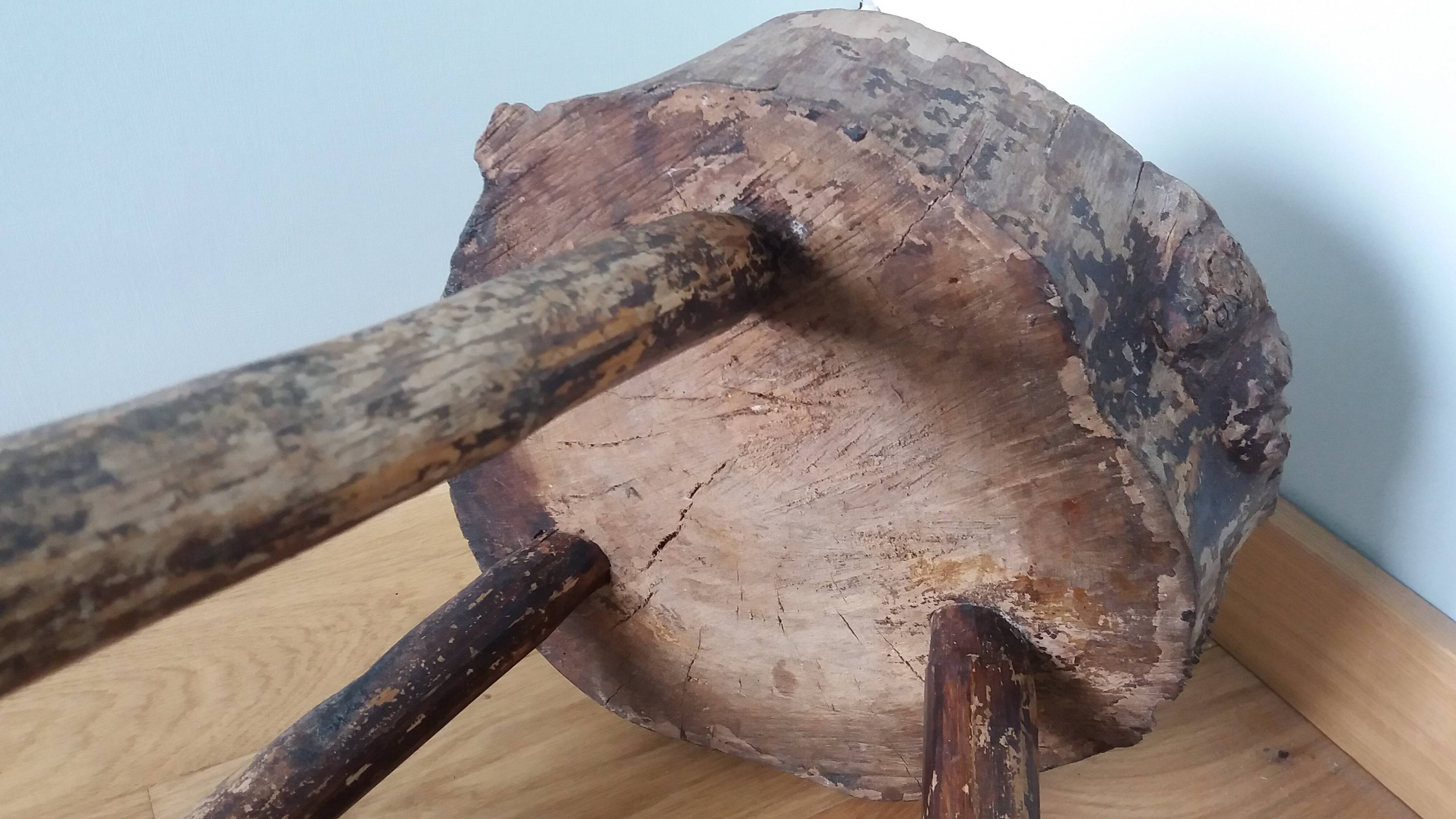 Brutalist tripod farm stool