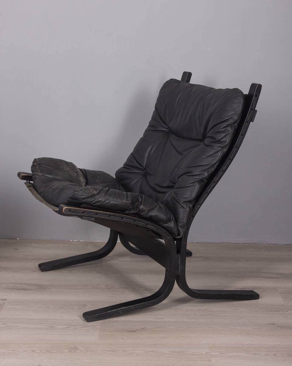 Pair of vintage leather armchairs from the 1970s, "Siesta", designed by I.