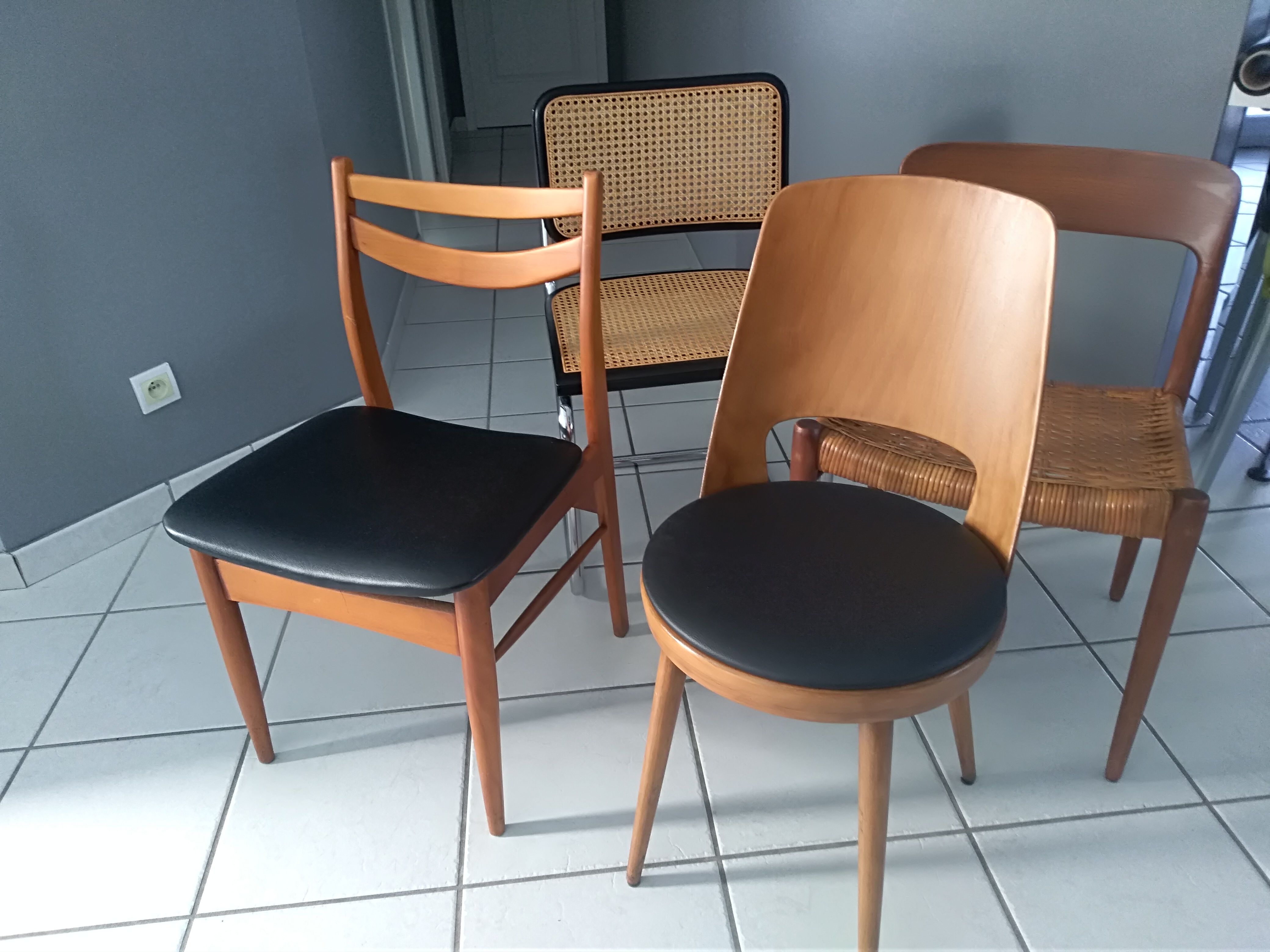 Suite of 4 mismatched vintage chairs Marcel Breuer, niels Otto Miller, Baumann Mondor and Samcom