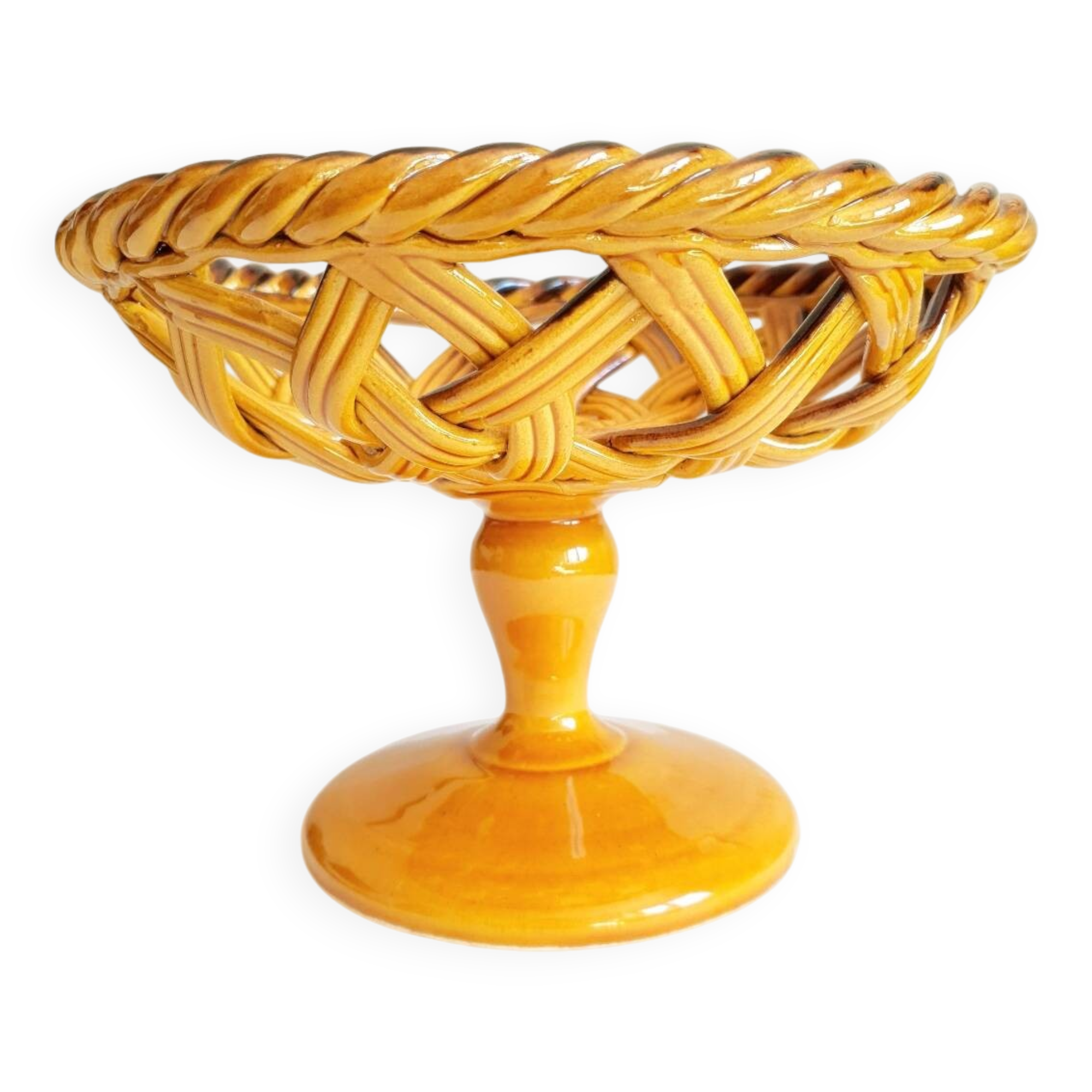 Braided bowl on ceramic base
