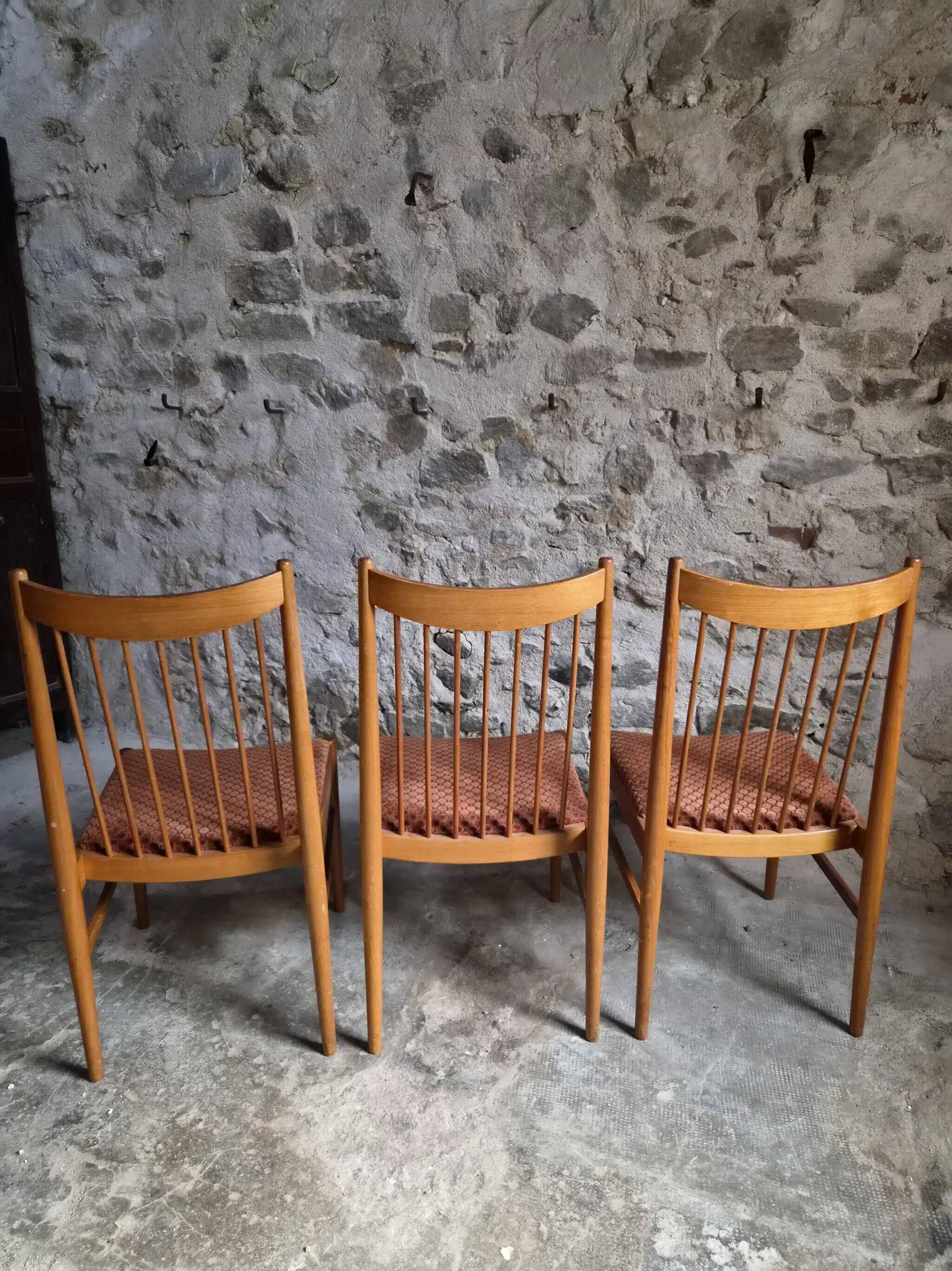 Set of 6 Danish teak dining chairs model 422, attributed to Arne Vodder for Sibast, 1960s.