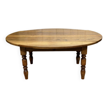 Oval coffee table in walnut, late 19th century.