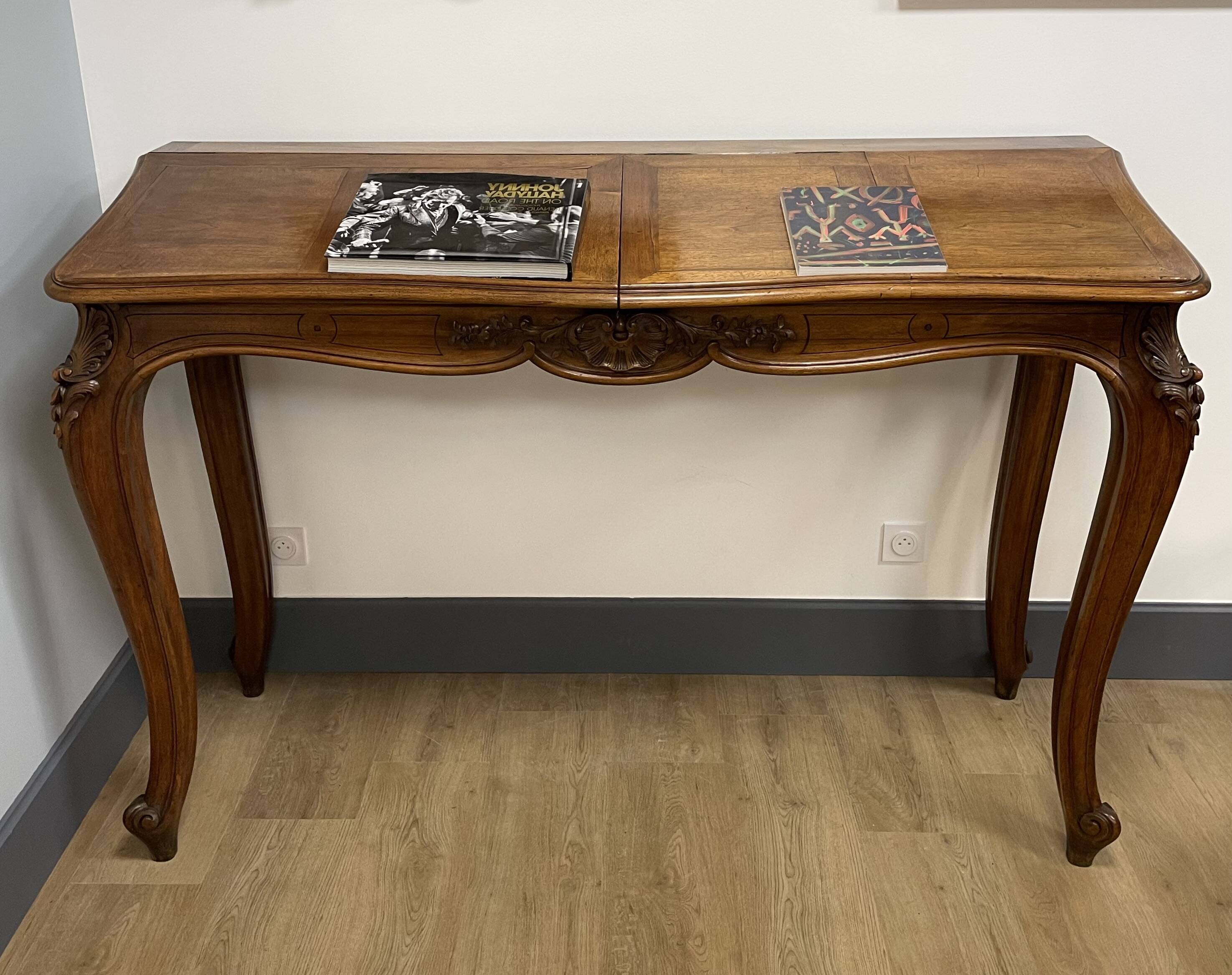 Notary walnut furniture from the end of the 19th century