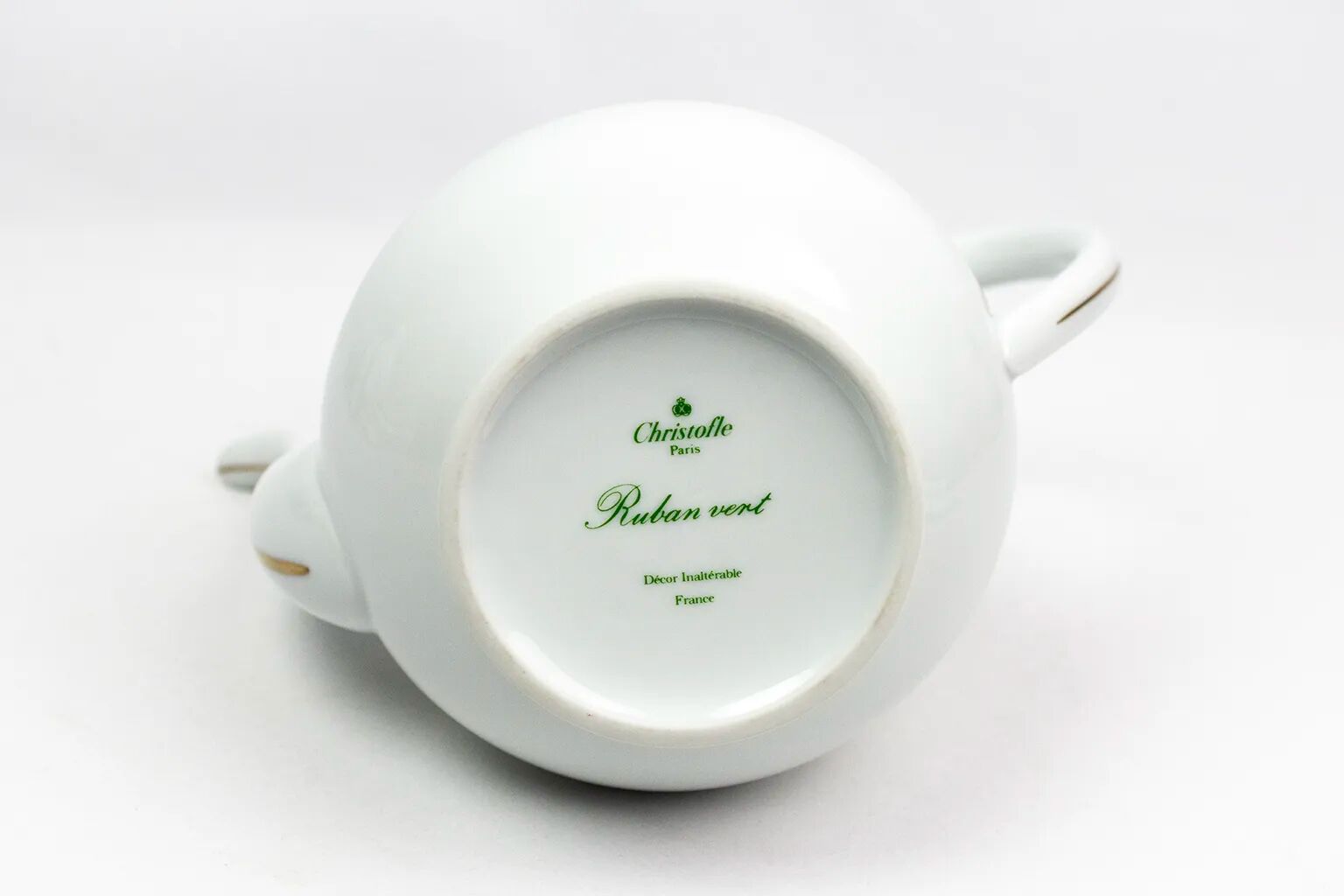 Christofle Paris – Teapot in porcelain, Green Ribbon model