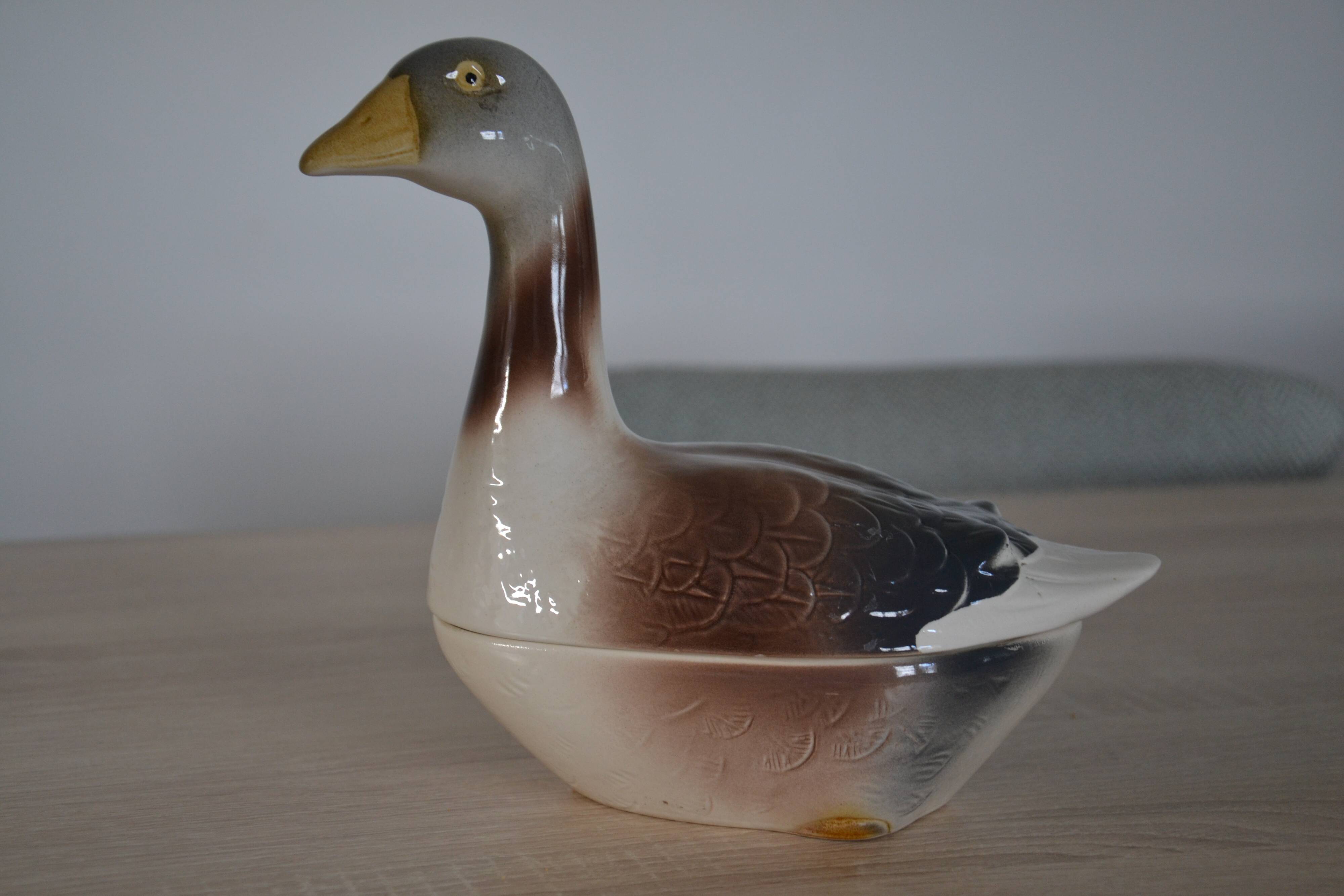 Caugant terrine/empty pocket "goose"