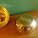 Apple-shaped brass tidy