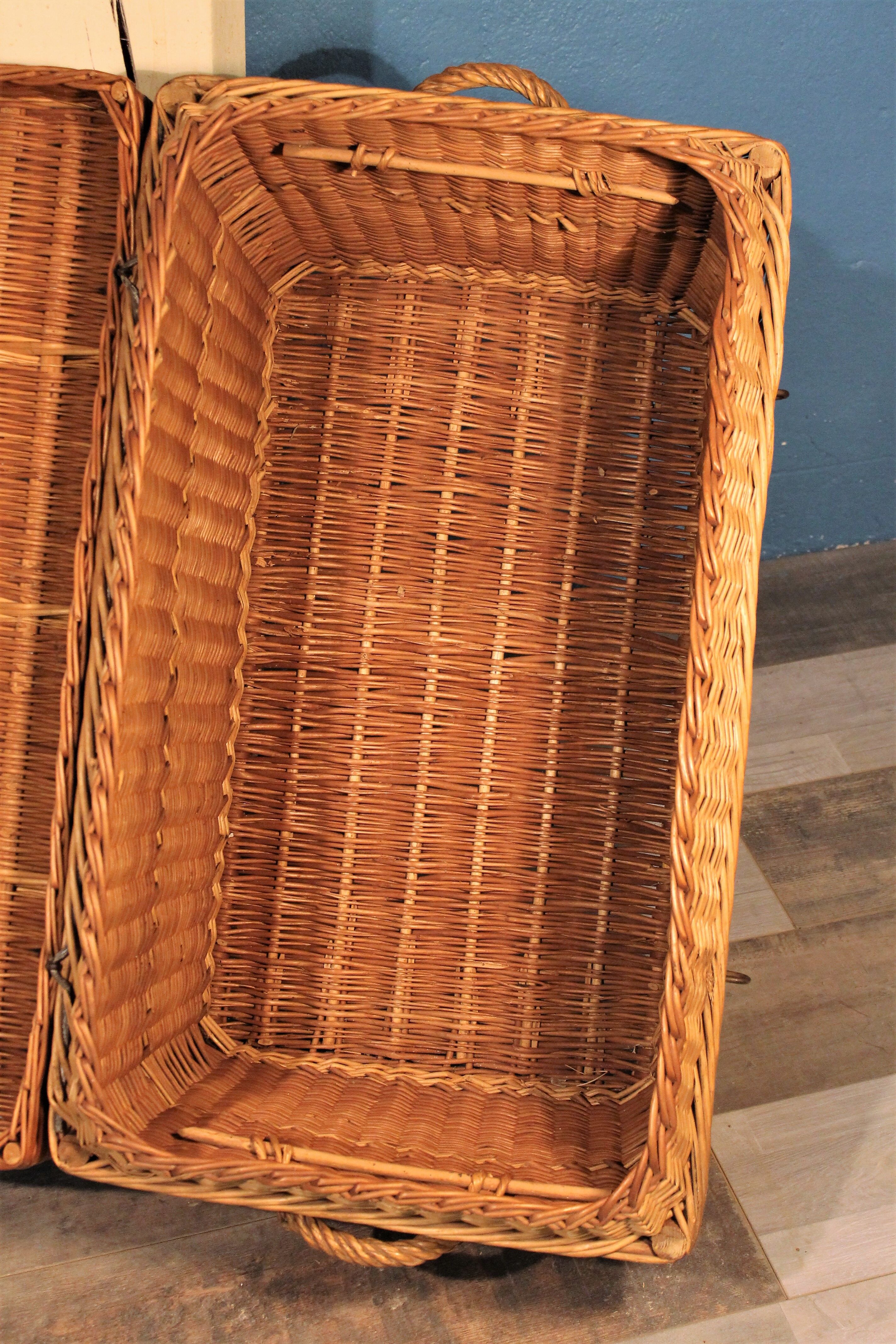 Trunk wicker 1930