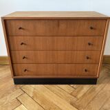 Scandinavian style chest of drawers