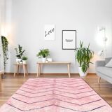 Tapis marocain moderne rose