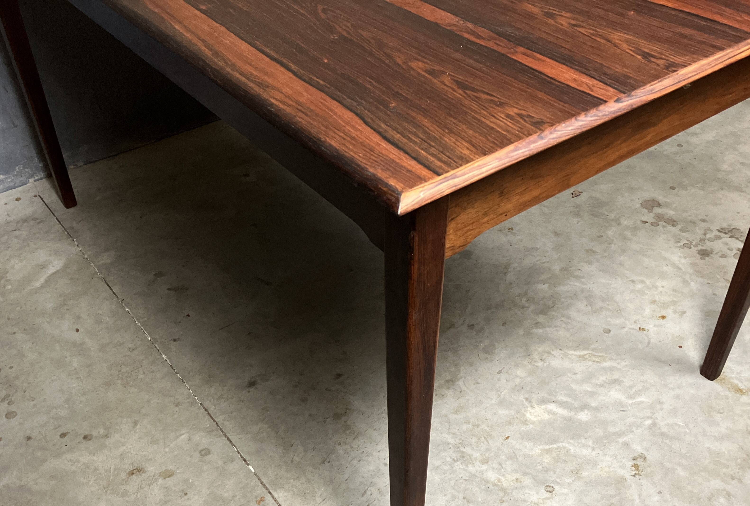 Mid-century rosewood extendable dining table