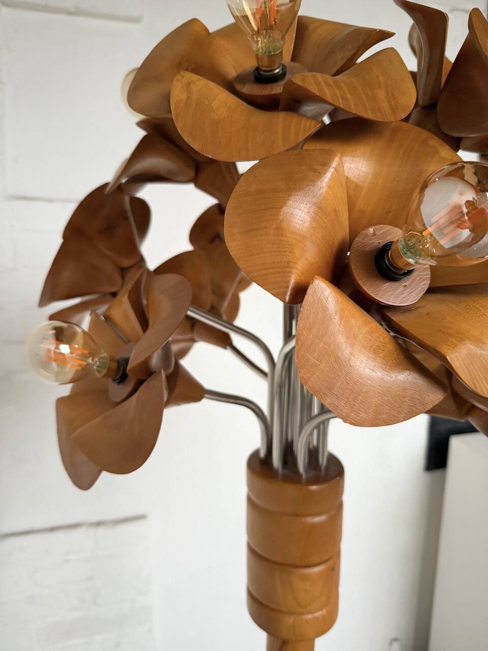 Ornamental floor lamp with "flower" patterns from the 1970s.