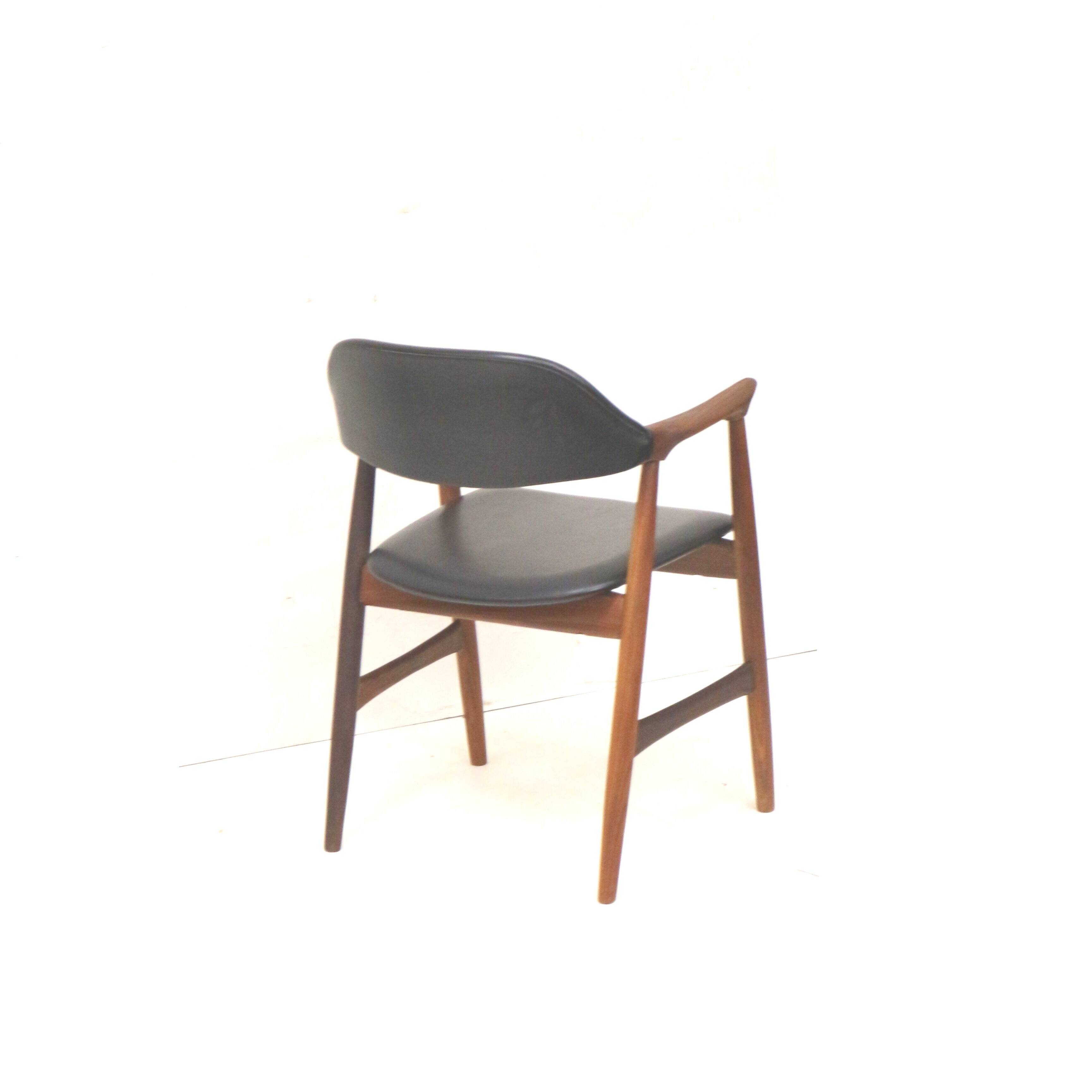 Set of 2 Mahjongg cow horn chairs
